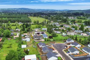 4435 Knotty Pne Ct, Sweet Home, OR 97386 - Photo 32