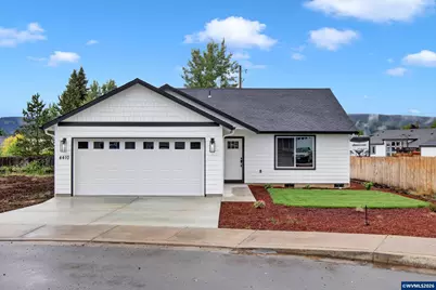 4410 Knotty Pine Ct, Sweet Home, OR 97386 - Photo 2