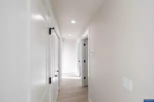 4410 Knotty Pne Ct, Sweet Home, OR 97386 - Photo 40