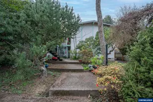 1341 Saginaw St S, Salem, OR 97317 - Photo 8