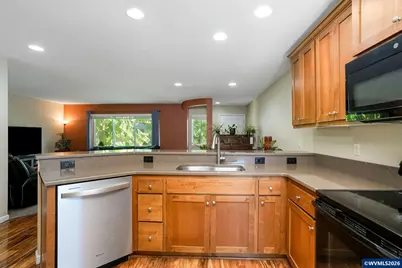 2308 Sunny Ln NW, Albany, OR 97321 - Photo 10