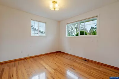 1257 NE Lafayette St, Albany, OR 97321 - Photo 6