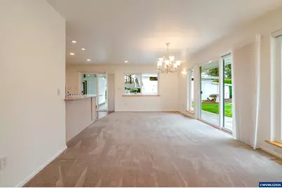 1257 NE Lafayette St, Albany, OR 97321 - Photo 4