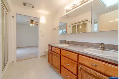 1257 NE Lafayette St, Albany, OR 97321 - Photo 20