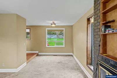 411 SW 9th St, Sublimity, OR 97385 - Photo 8