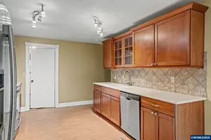 411 SW 9th St, Sublimity, OR 97385 - Photo 14