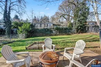 820 West Vista Av S, Salem, OR 97302 - Photo 28