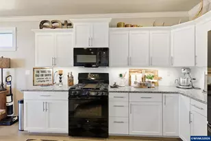 591 Argon Ave, Eugene, OR 97404 - Photo 14