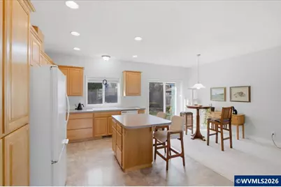 2066 NW Violet Av, Albany, OR 97321 - Photo 14