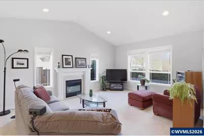 2066 NW Violet Av, Albany, OR 97321 - Photo 8