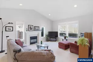 2066 NW Violet Ave, Albany, OR 97321 - Photo 8