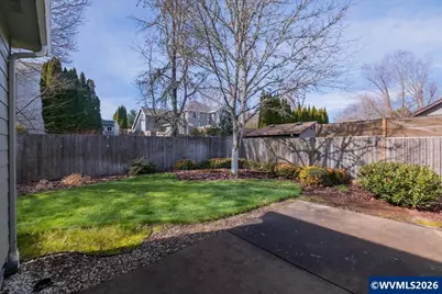 2066 NW Violet Av, Albany, OR 97321 - Photo 42