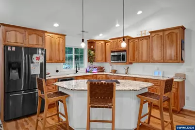 37502 Agate Dr, Lebanon, OR 97355 - Photo 8