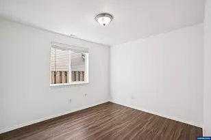 2315 SW Hannah Cir, McMinnville, OR 97128 - Photo 20