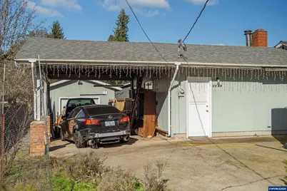 1160 Cedar St, Sweet Home, OR 97386 - Photo 4