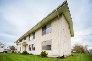 910 SE 18th Ave, Albany, OR 97322 - Photo 4