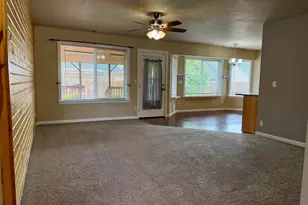 3480 Bald Eagle Dr, Lebanon, OR 97355 - Photo 2