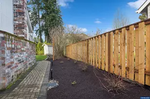 10173 SW Concho Ct, Tualatin, OR 97062 - Photo 36