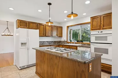 10173 SW Concho Ct, Tualatin, OR 97062 - Photo 10