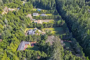 290 SW Newton Dr, Waldport, OR 97394 - Photo 38