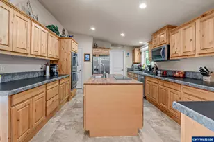 290 SW Newton Dr, Waldport, OR 97394 - Photo 10