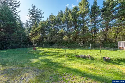 290 SW Newton Dr, Waldport, OR 97394 - Photo 32