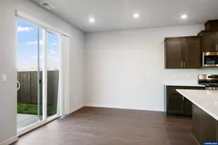 5757 Edward Ct SE, Albany, OR 97322 - Photo 4