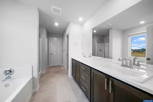 5757 Edward Ct SE, Albany, OR 97322 - Photo 12