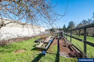 38597 Shady Oak Rd NE, Albany, OR 97322 - Photo 34