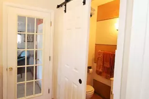 240 NW Baker Creek Rd, McMinnville, OR 97128 - Photo 8