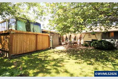 240 NW Baker Creek Rd, McMinnville, OR 97128 - Photo 18