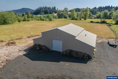 37310 Fawn Dr, Lebanon, OR 97355 - Photo 32