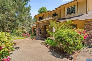37310 Fawn Dr, Lebanon, OR 97355 - Photo 2