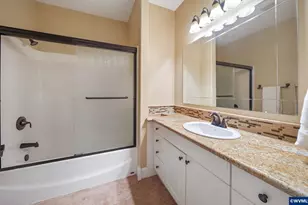 37310 Fawn Dr, Lebanon, OR 97355 - Photo 20