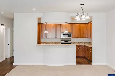 384 Market St NE, Salem, OR 97301 - Photo 6