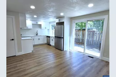 1050 Cardinal St NW, Salem, OR 97304 - Photo 12