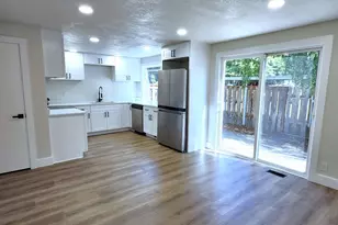 1050 Cardinal St NW, Salem, OR 97304 - Photo 12