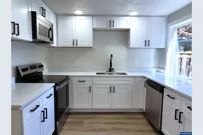 1050 Cardinal St NW, Salem, OR 97304 - Photo 16