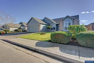 754 Pinehurst Ave NE, Keizer, OR 97303 - Photo 2