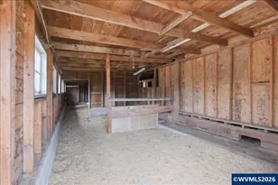 93419 River Rd, Junction City, OR 97448 - Photo 44
