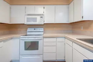 401 Madrona Ave SE, Salem, OR 97302 - Photo 12