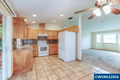 1636 SE Jonathan Av, Dallas, OR 97338 - Photo 10