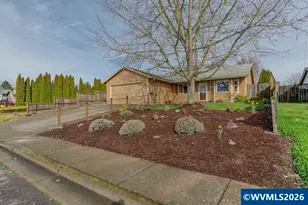1636 SE Jonathan Ave, Dallas, OR 97338 - Photo 2