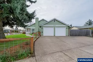 5718 E St, Springfield, OR 97478 - Photo 4