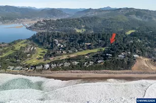 105 W Bay Point Rd, Lincoln Beach, OR 97388 - Photo 2