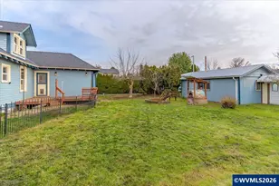 633 SE Ash St, Dallas, OR 97338 - Photo 44