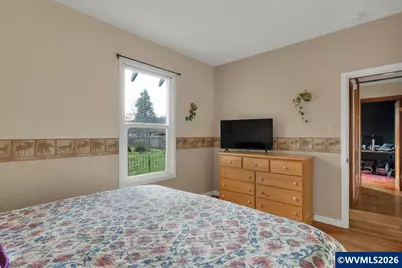 633 SE Ash St, Dallas, OR 97338 - Photo 22