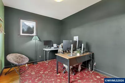 633 SE Ash St, Dallas, OR 97338 - Photo 24