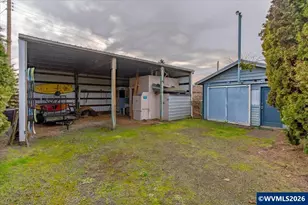 633 SE Ash St, Dallas, OR 97338 - Photo 8