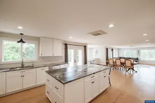 7500 Spring Valley Rd NW, Salem, OR 97304 - Photo 14